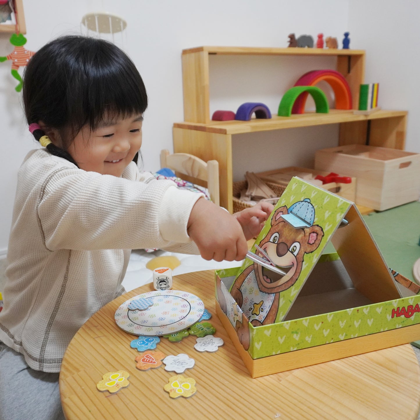 ボードゲーム・モグモグくまさん